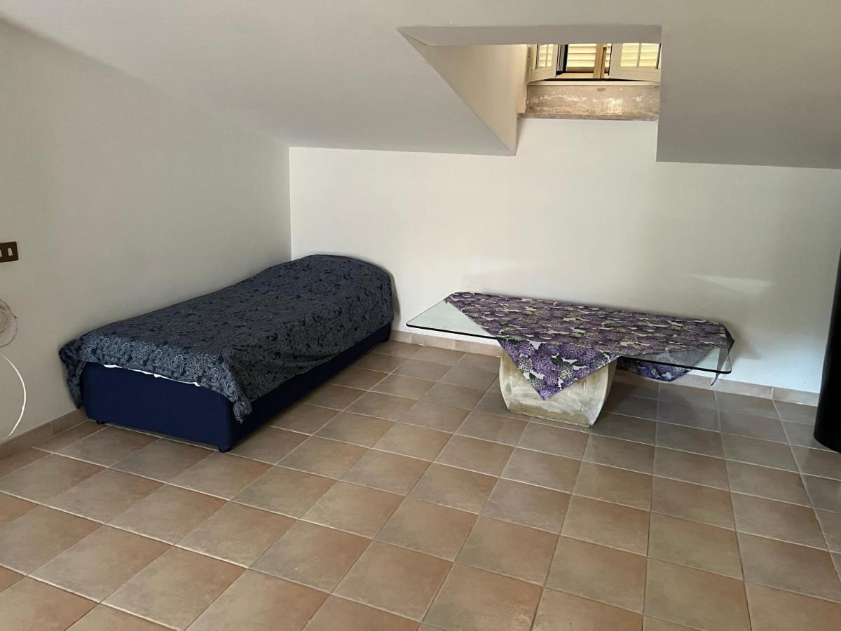 Appartement La Casa Di Vic à Monterotondo  Extérieur photo